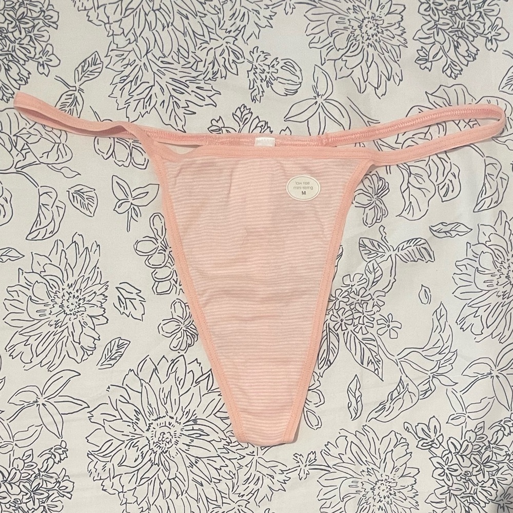 NWT Vintage GapBody Pink Low Rise Mini String Thong Underwear